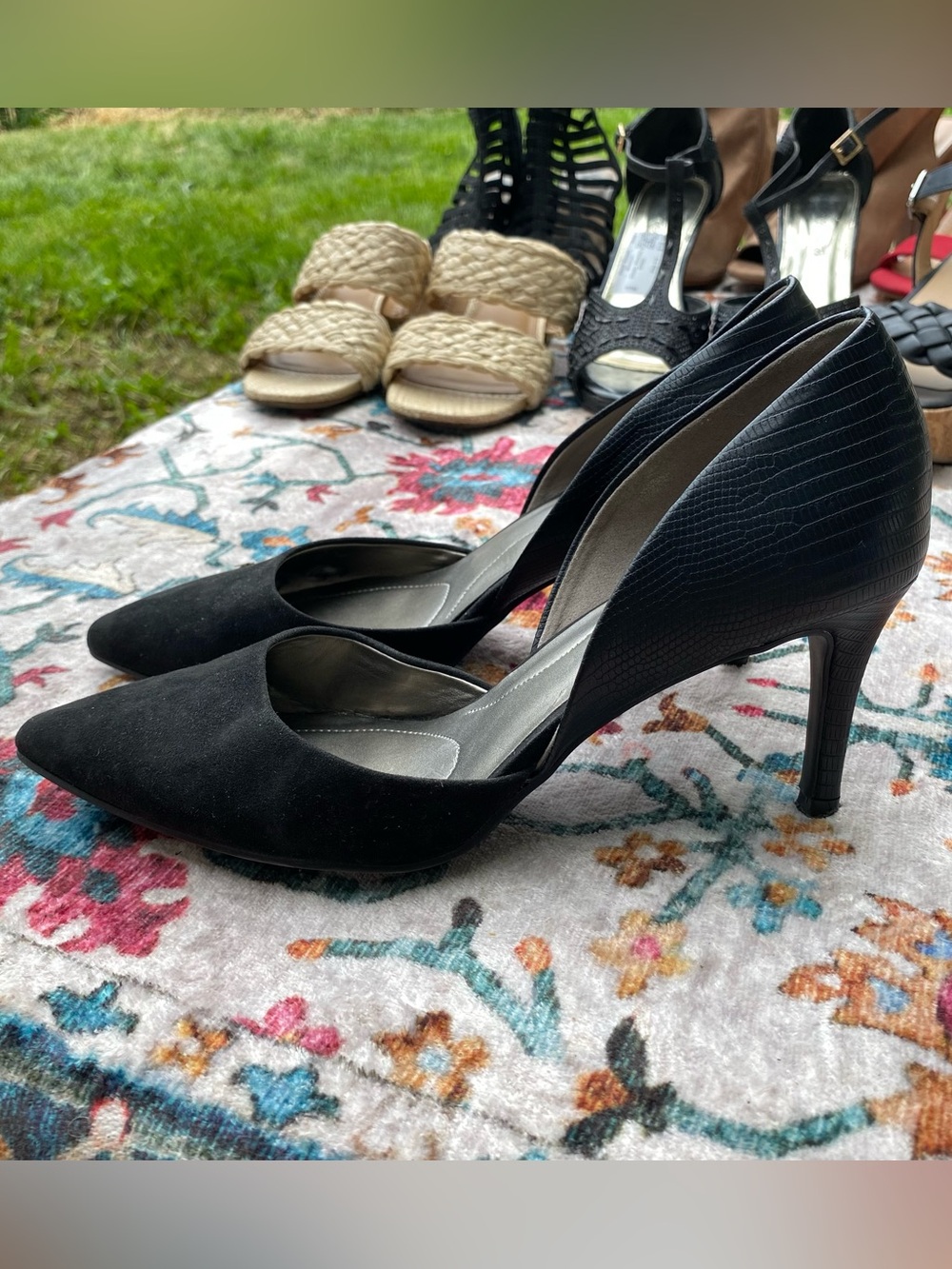 Bandolino Black Pointed-Toe D'Orsay Pumps